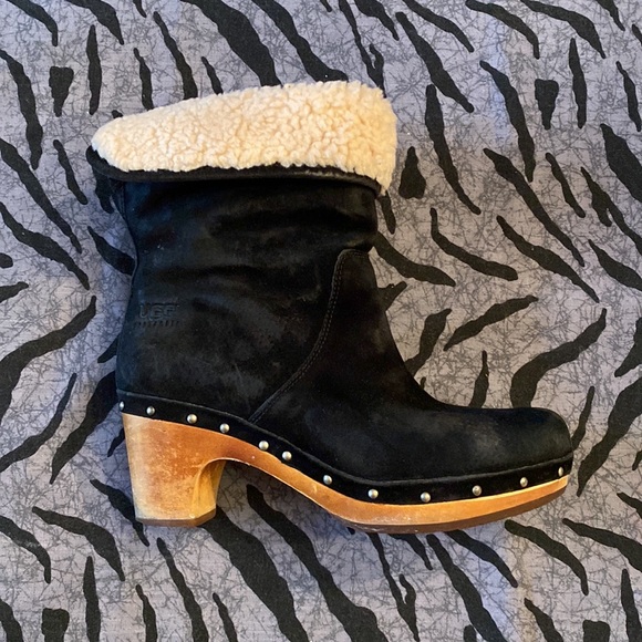 Ugg Lynnea 1955 boot in black suede - Picture 2 of 5